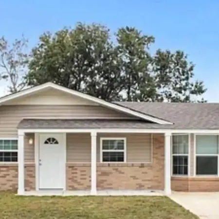 Luxe Hidden Gulfport Gem - Near Beach & Casinos!